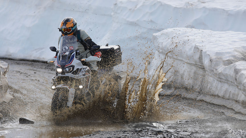 A Honda Africa Twin conduzida até Nordkapp.